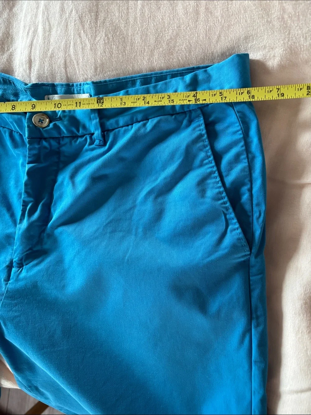 Robert Graham white trim Teal Turquoise Blue Shorts 34 leather label Classic Fit
